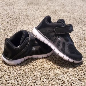 Like New Kid's Champion Shoes - 5